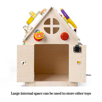 Casa Montessori de Madera Busy House